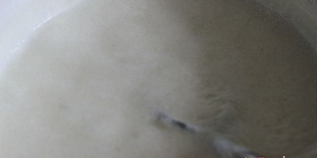 манная каша с клубникой и шоколадом