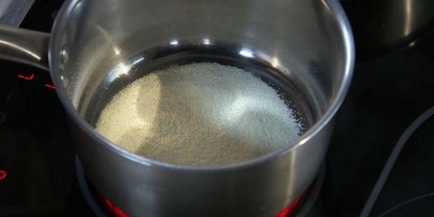 манная каша с соленой карамелью