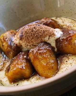 Манная каша с соте из бананов и кремом из маскарпоне