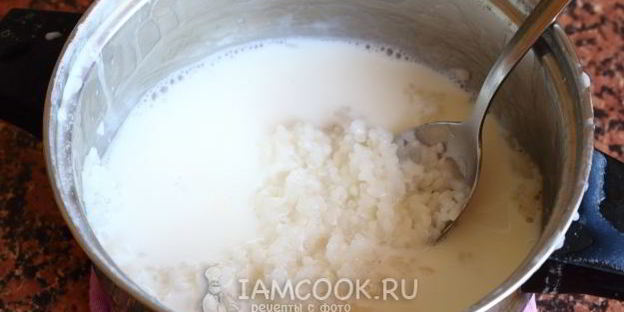 молочная каша из риса и манки