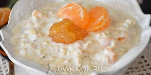 ленивая овсяная каша с апельсиновым джемом