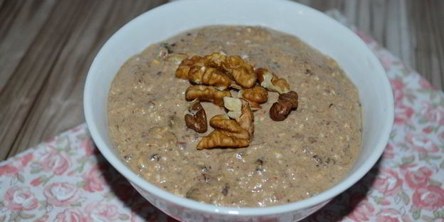 ленивая овсянка с черносливом