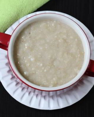 Овсяная каша с фруктами