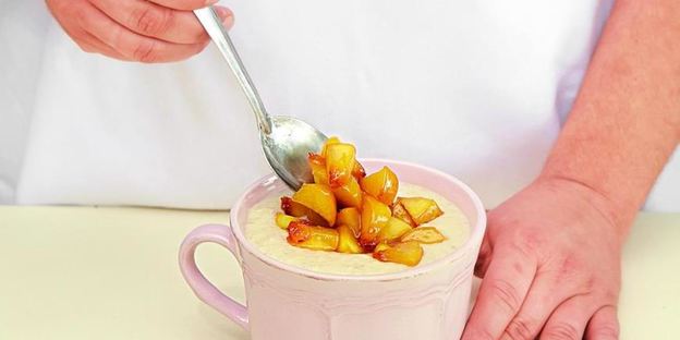 овсяная каша с изюмом и персиками