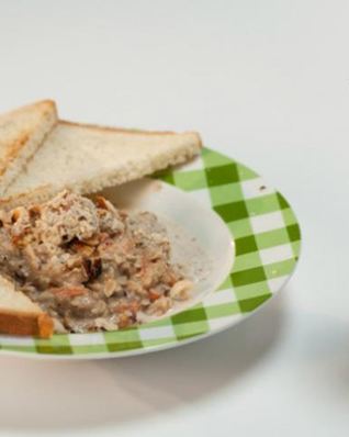 Овсяная каша с морковью и орехами