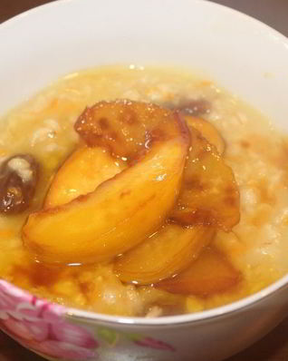 Овсяная каша с нектаринами