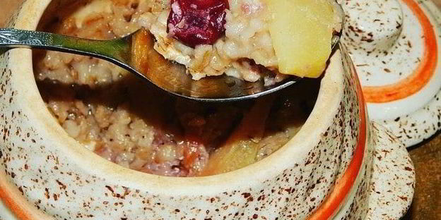 овсяная каша с орехами и яблоками в духовке