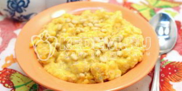 овсяная каша с тыквой и кедровыми орешками