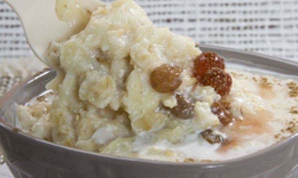 Рецепт овсяной каши с яблоком и изюмом