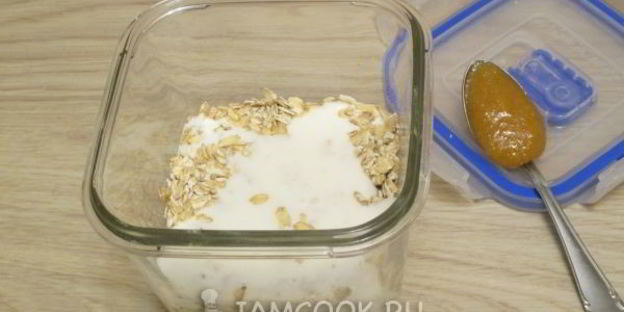 овсянка в банке