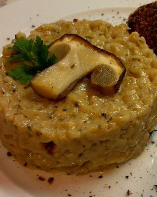 Перловая каша с белыми грибами