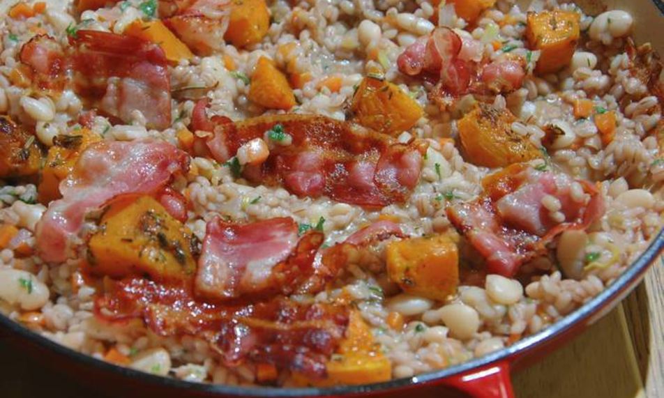 Рецепт перловой каши с фасолью, тыквой и беконом