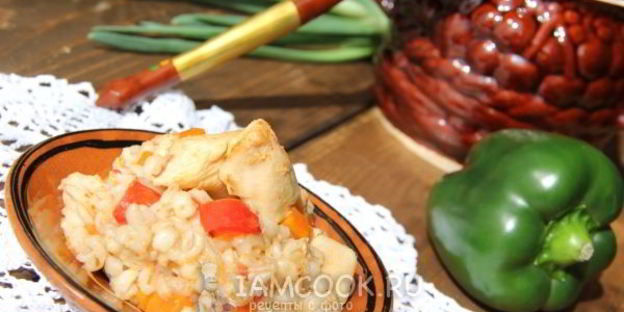перловая каша с курицей и овощами
