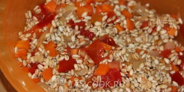 перловая каша с курицей и овощами