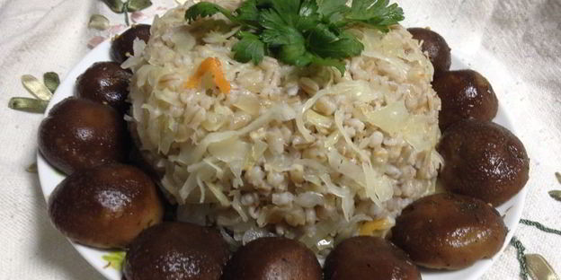 перловая каша с квашеной капустой