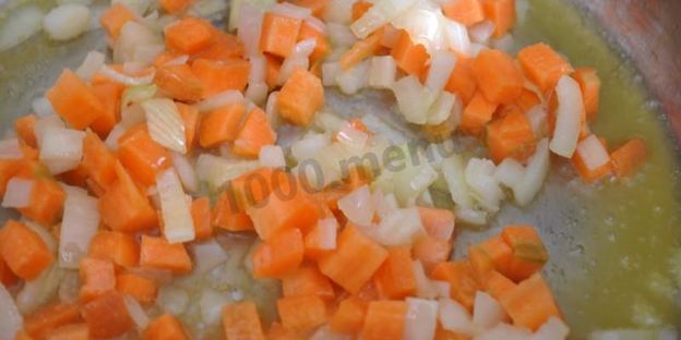 перловая каша с сосисками и овощами в мультиварке