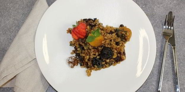 перловая каша с сухофруктами