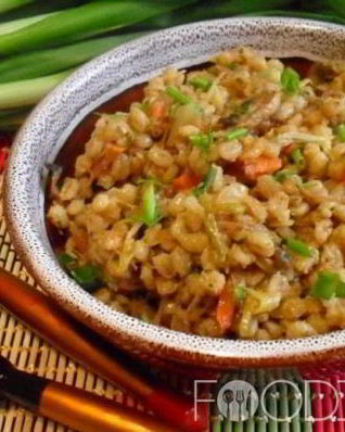 Перловая каша с тушенкой