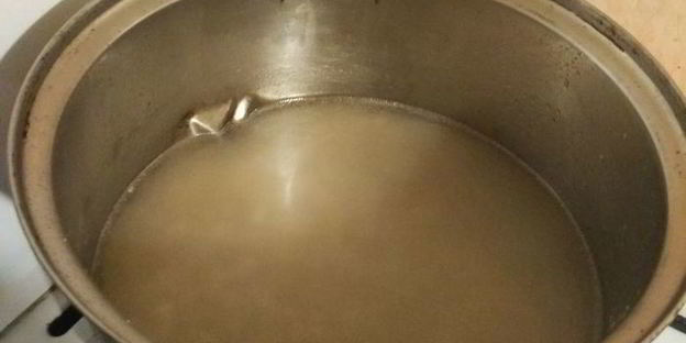 перловая каша с тушеной говядиной и конкассе из томатов