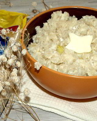 Перловая каша, томленая в молоке
