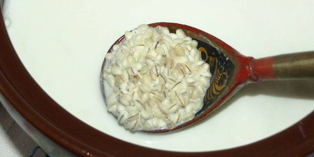 перловая каша, томленая в молоке