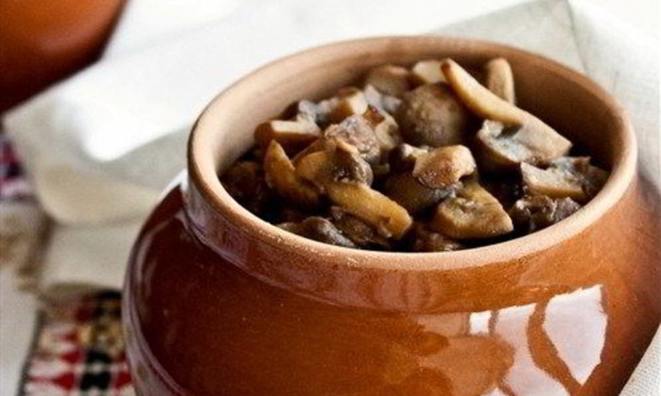 Рецепт перловой каши в горшочках с грибами