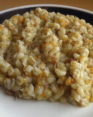 Перловка с тушенкой в мультиварке