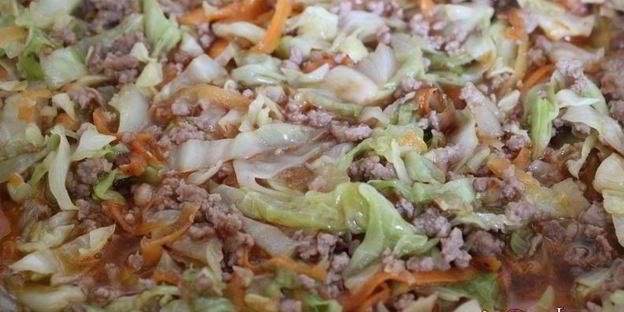 вкусная перловая каша с мясным фаршем и овощами