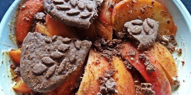 каша пшенная, запеченная под персиком