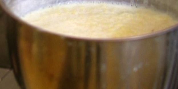 пшенная каша с изюмом и корицей