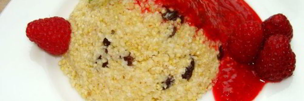 Пшенная каша с малиной