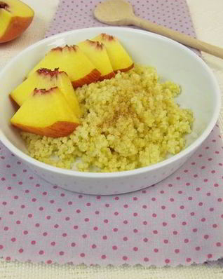 Пшенная каша с персиком и шоколадом