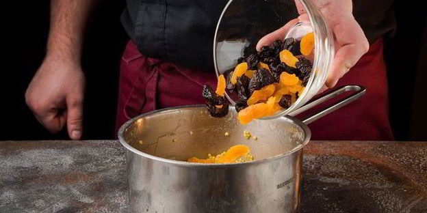 пшенная каша с сухофруктами