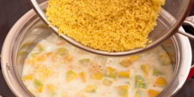 пшенная каша с тыквой в горшочке