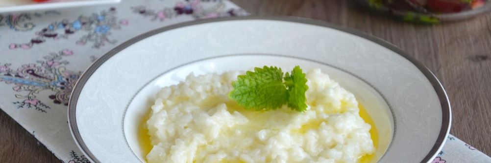Классическая рисовая каша на молоке