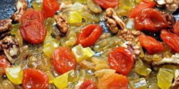 постная рисовая каша с сухофруктами