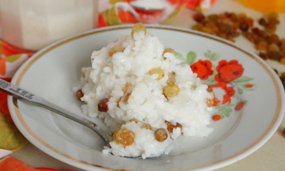 Рецепт рисовой каши на воде с изюмом