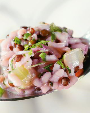 Рисовая каша с черной чечевицей