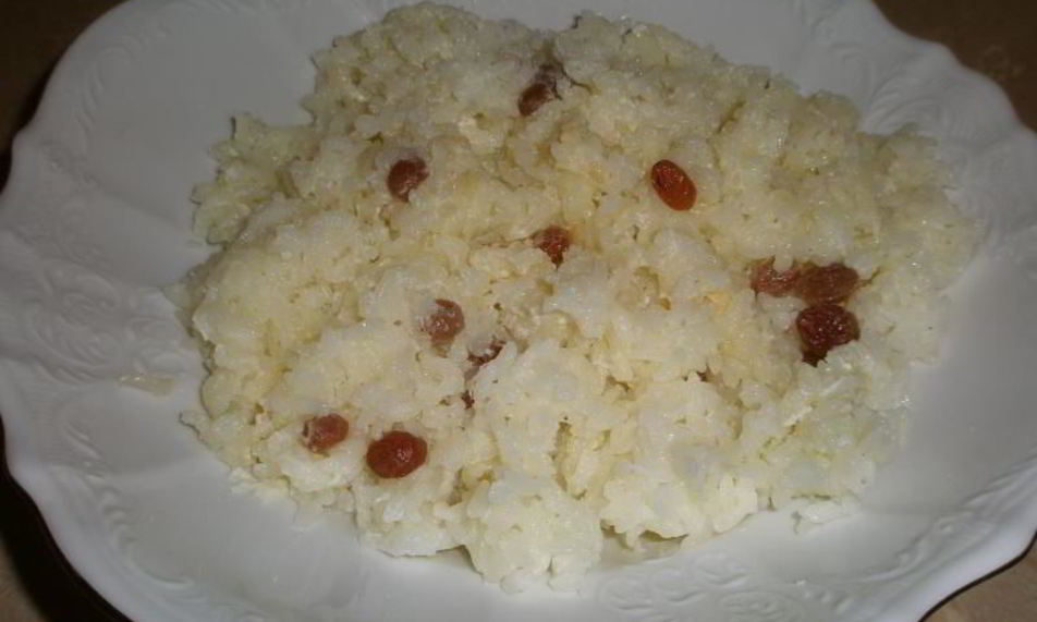 Рецепт рисовой каши с изюмом в мультиварке на молоке