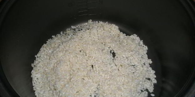 рисовая каша с изюмом в мультиварке на молоке