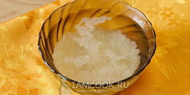 рисовая каша с изюмом