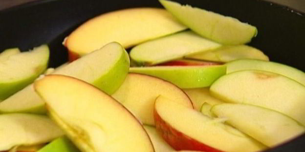 рисовая каша с яблоками, медом и корицей