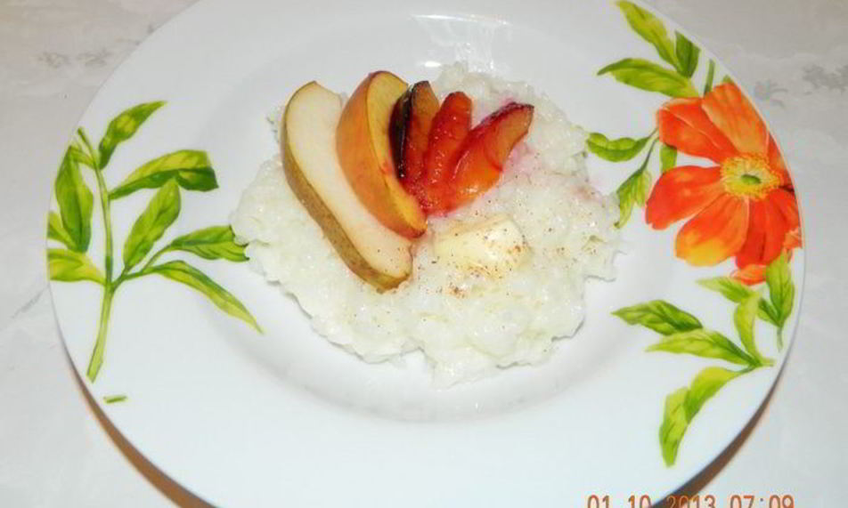 Рецепт рисовой каши с запеченными фруктами