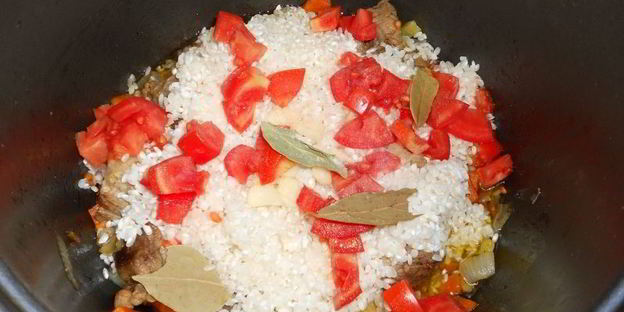 рисовая каша со свининой и овощами в мультиварке