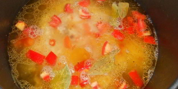 рисовая каша со свининой и овощами в мультиварке