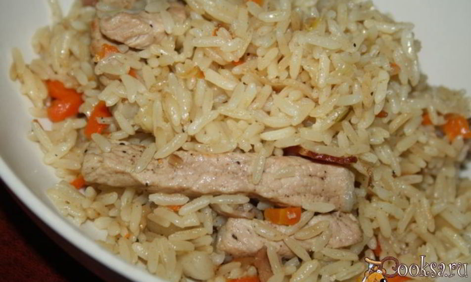 Рецепт сытной рисовой каши со свининой и беконом на топленом сливочном масле