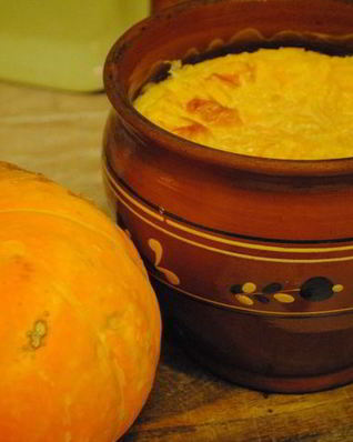 Тыквенная каша, запеченая в горшочке