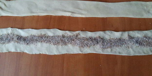 чайные розочки в слоеном тесте