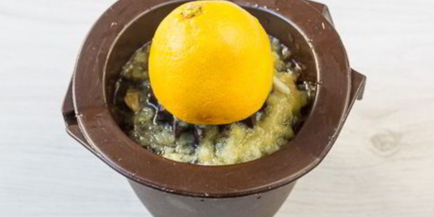 холодный зеленый чай с лимоном и медом