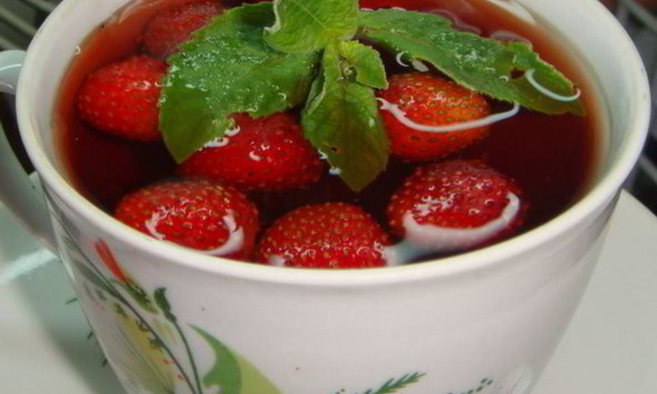 Рецепт клубничного чая